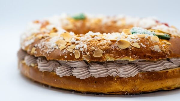Roscón de Reyes relleno mitad nata/trufa - Imagen 4